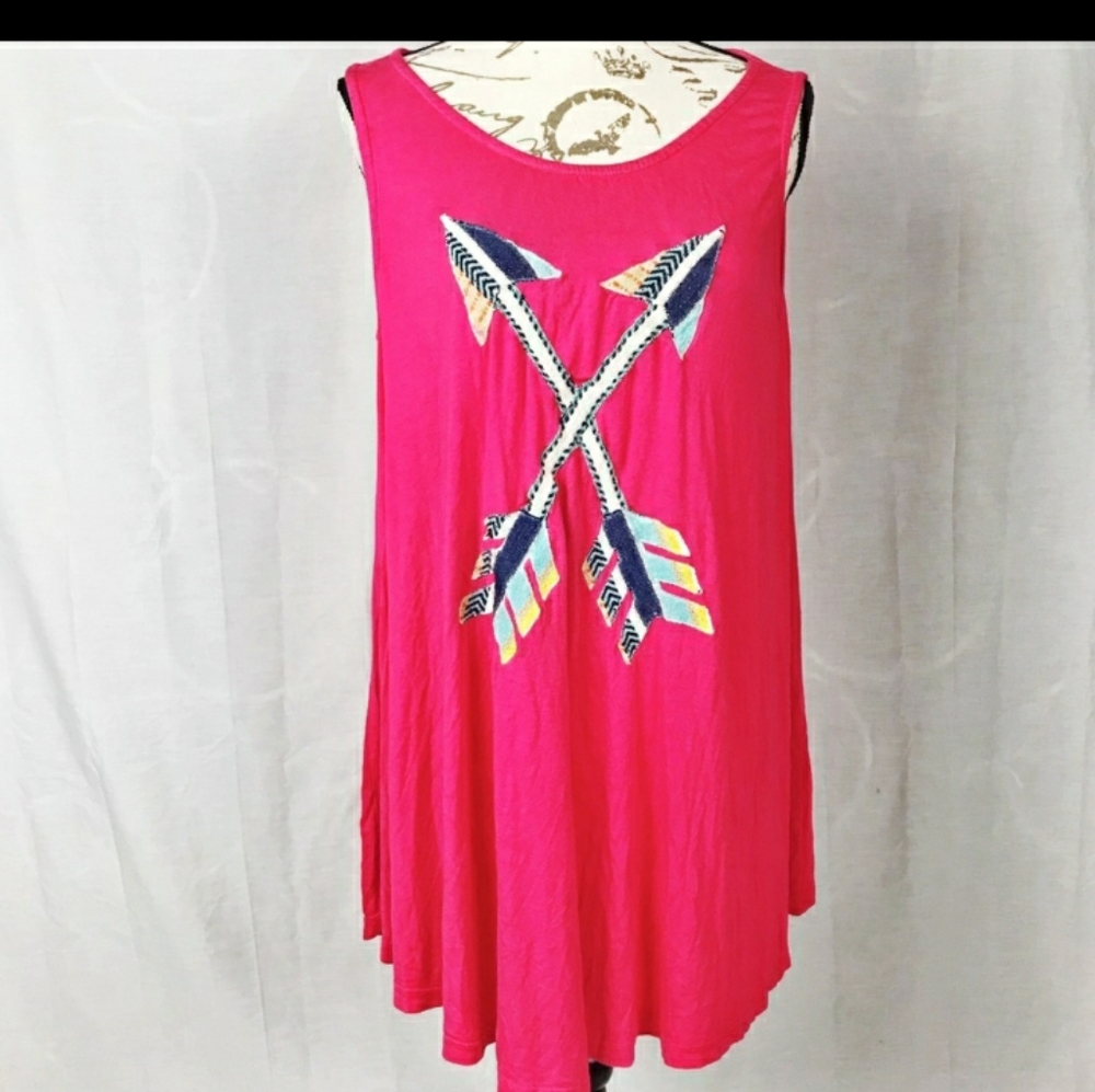 Judith March hot pink boho arrows tunic